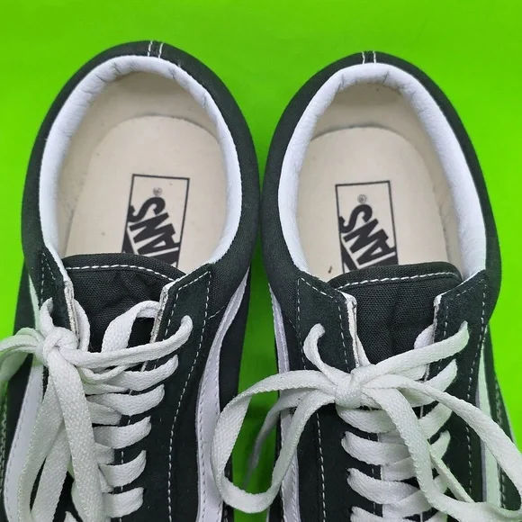 EUC Vans Dark Green Faux Suede Skate Shoes Mens 10.5 - Picture 6 of 14
